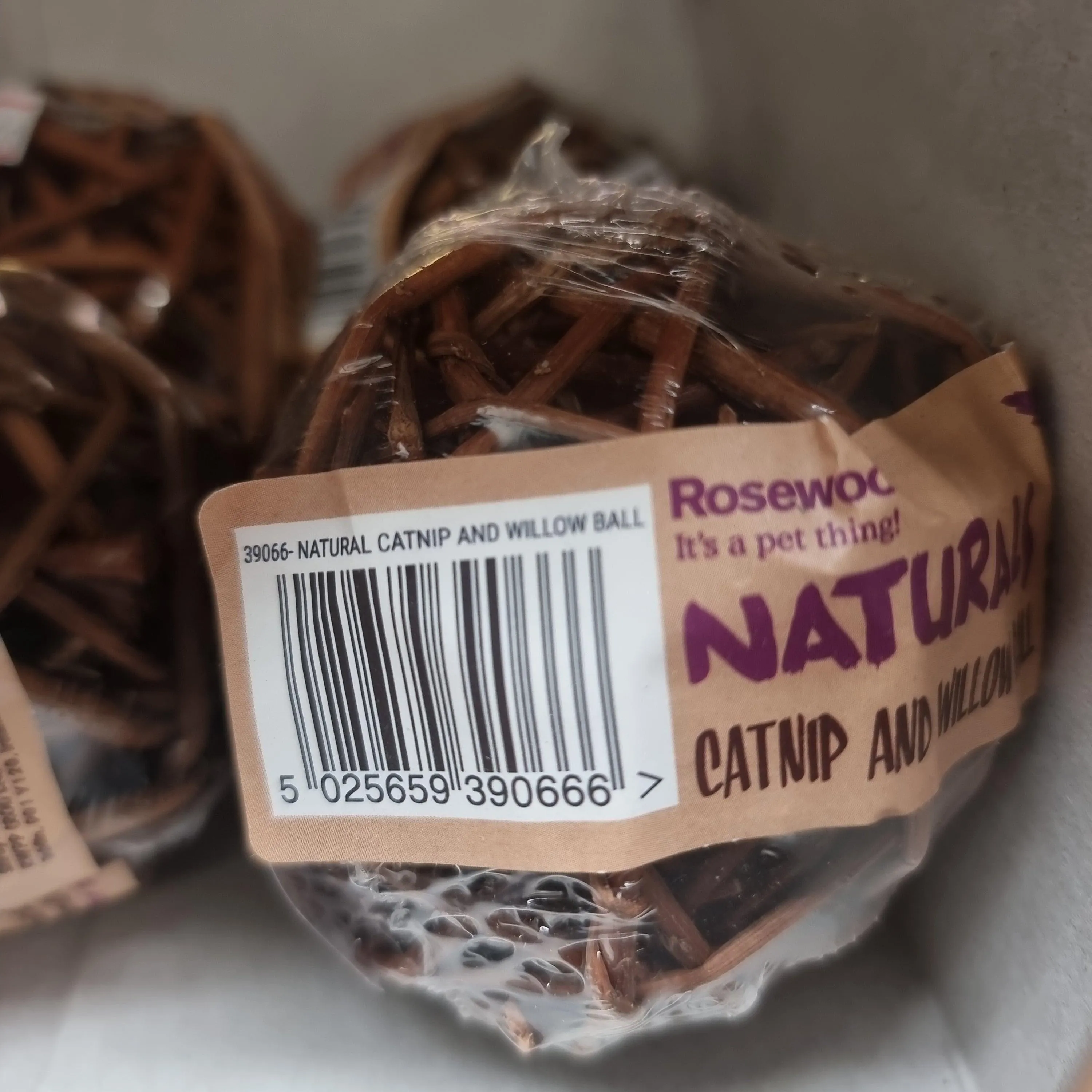 Rosewood Naturals Willow Ball