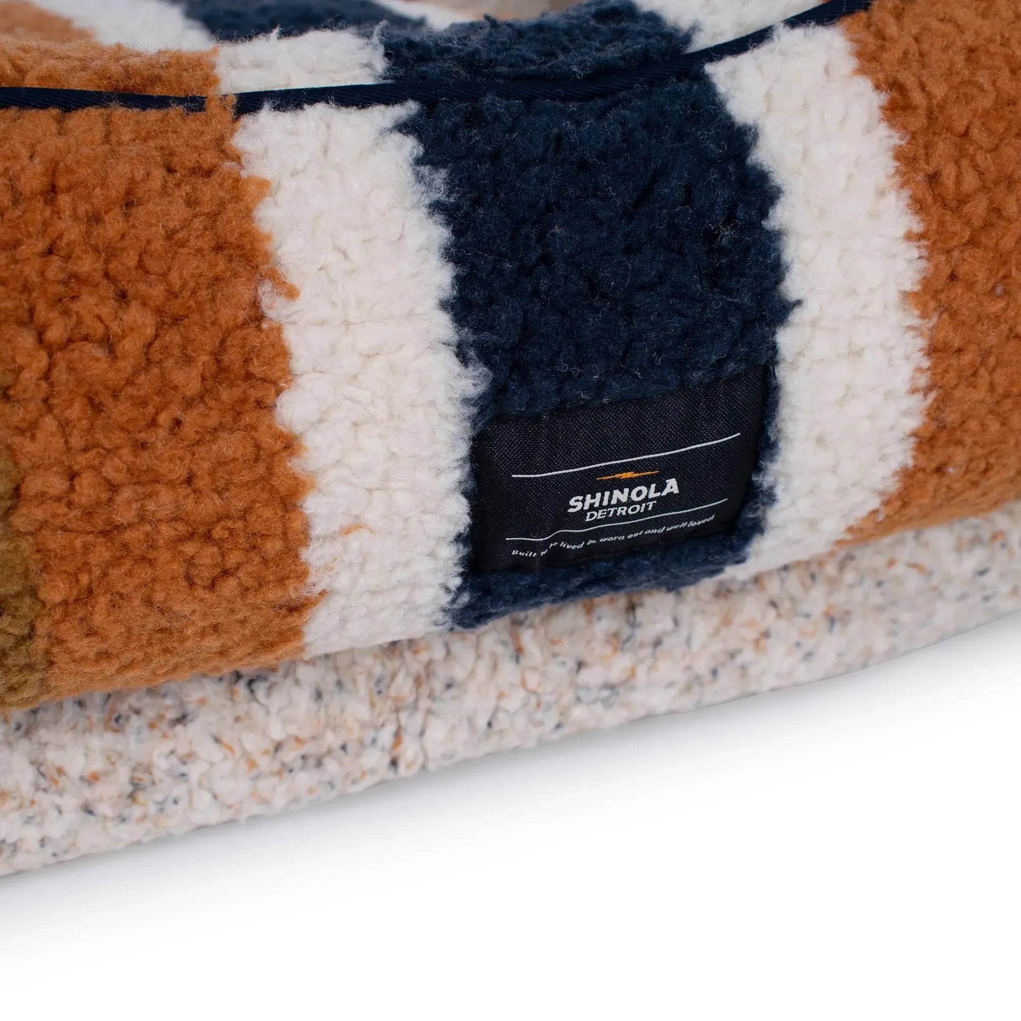 Shinola Cuddler Bed | Berber Oatmeal